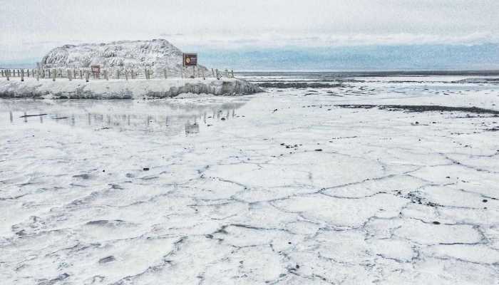赛里木湖出现绝美冰推景观 冰推景象是怎么形成的