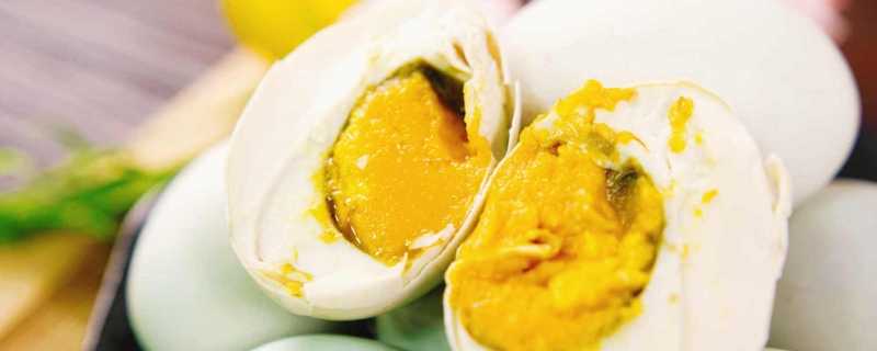 台湾清明节后鸭蛋将大缺 台湾蛋黄酥凤梨酥或将被迫停卖