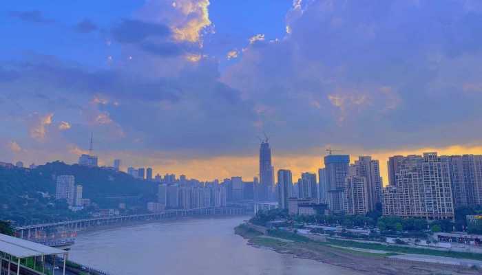 为什么一到夏季，长江中下游地区洪涝灾害频发？