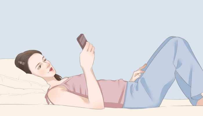 睡前玩8分钟手机身体兴奋1小时 过度使用手机会导致睡眠质量下降