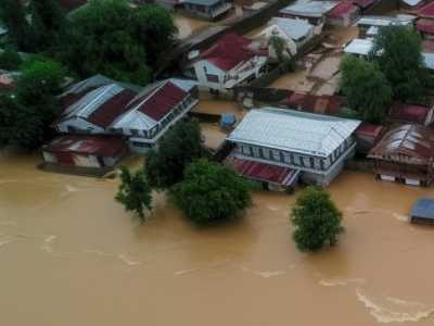 菲律宾强降雨已致2人死亡 超过87万人受灾