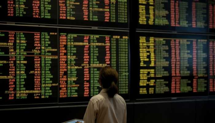 特斯拉股价大跌5.46% 市值一夜蒸发390亿美元