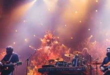 《歌手》“歌王之战”歌单公布 引发观众的期待和讨论