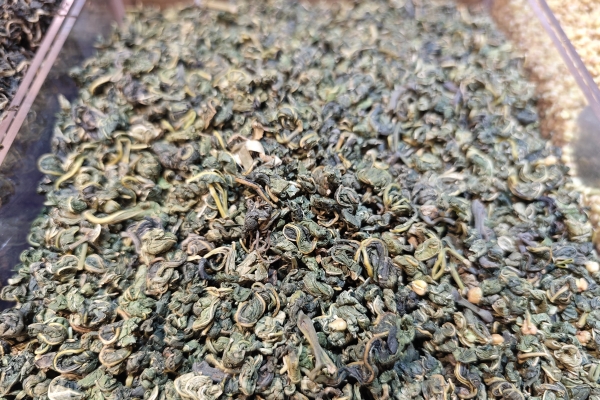 藏红花能和茶叶一起泡水喝吗