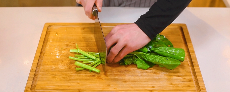 菠菜和兔肉能一起吃嗎