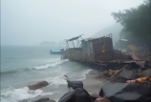 国家海洋预报台发布海浪橙色警报 台湾以东洋面将现8到12米的狂浪到狂涛区